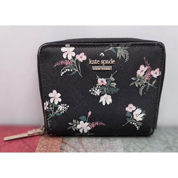 Kate Spade Staci Ditsy Buds Small Zip Around Wallet Black Pink 3.5 X 5 Inch - Picture 1 of 8